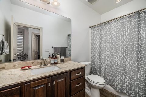 Tiny photo for 994 S 1740 E, Saint George, UT 84790 (MLS # 25-259796)
