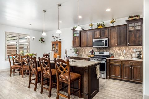 Tiny photo for 994 S 1740 E, Saint George, UT 84790 (MLS # 25-259796)