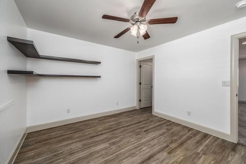 Tiny photo for 994 S 1740 E, Saint George, UT 84790 (MLS # 25-259796)