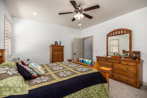 Tiny photo for 994 S 1740 E, Saint George, UT 84790 (MLS # 25-259796)