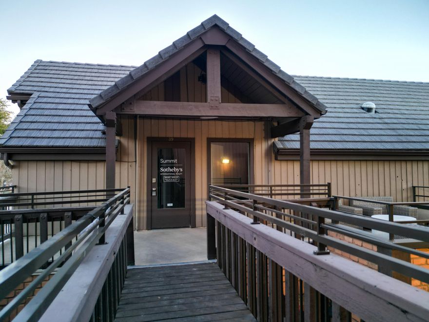 Discover the perfect blend of historic charm and modern functionality in this exceptional office space at Ancestor Square, the vibrant
heart of historic downtown St. George. Located at 2 W St George Blvd, Unit 39, this prime unit sits within the iconic Tower building of
Ancestor Square, a beloved destination known as the ''Art and Soul of St. George.'' Surrounded by beautifully preserved historic
structures (some dating back to the 1870s, including Sheriff Hardy's house and the original lava-rock jailhouse), the complex offers an
unbeatable mix of culture, creativity, and convenience.