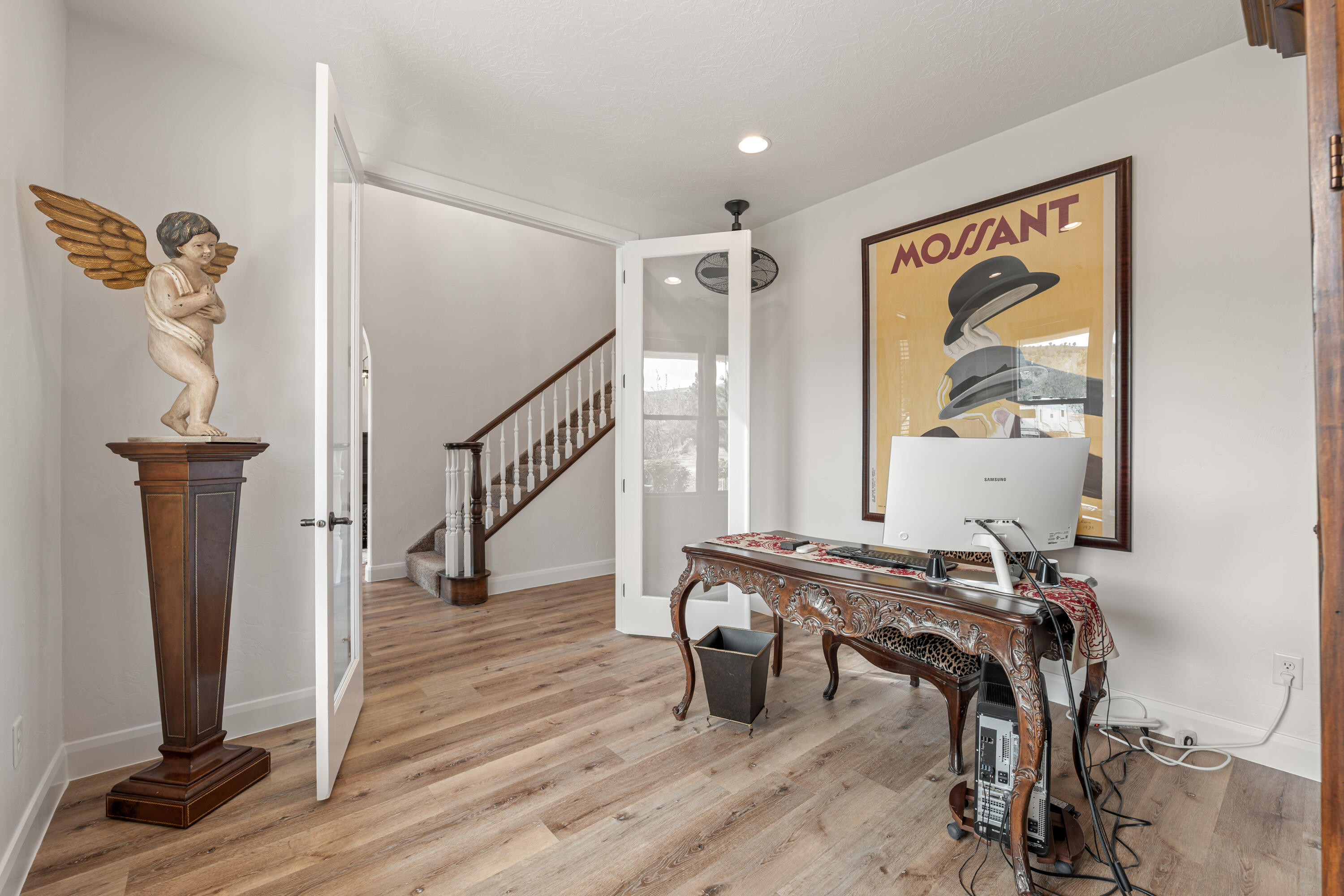 DIAMOND VALLEY ACRES - Residential