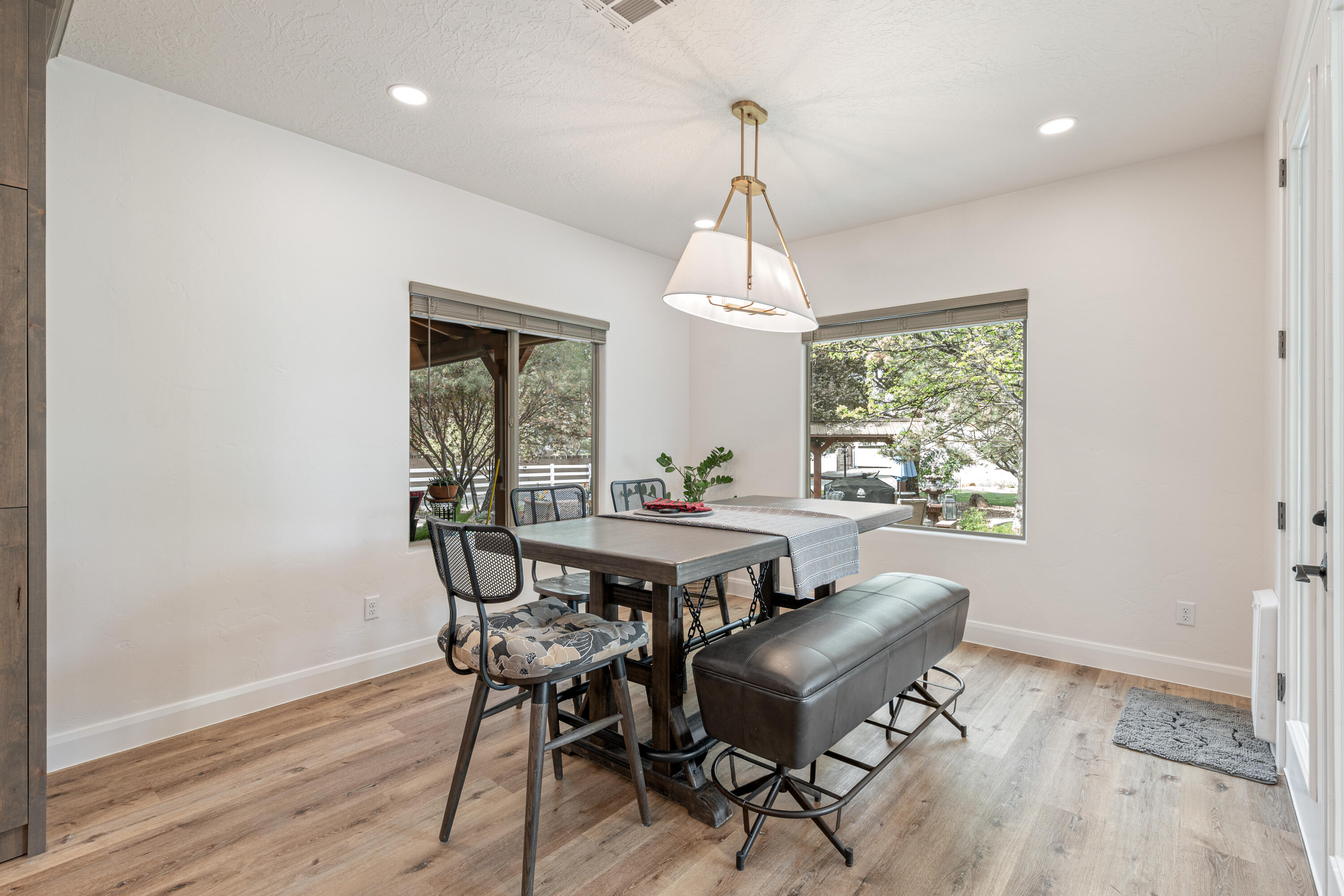 DIAMOND VALLEY ACRES - Residential