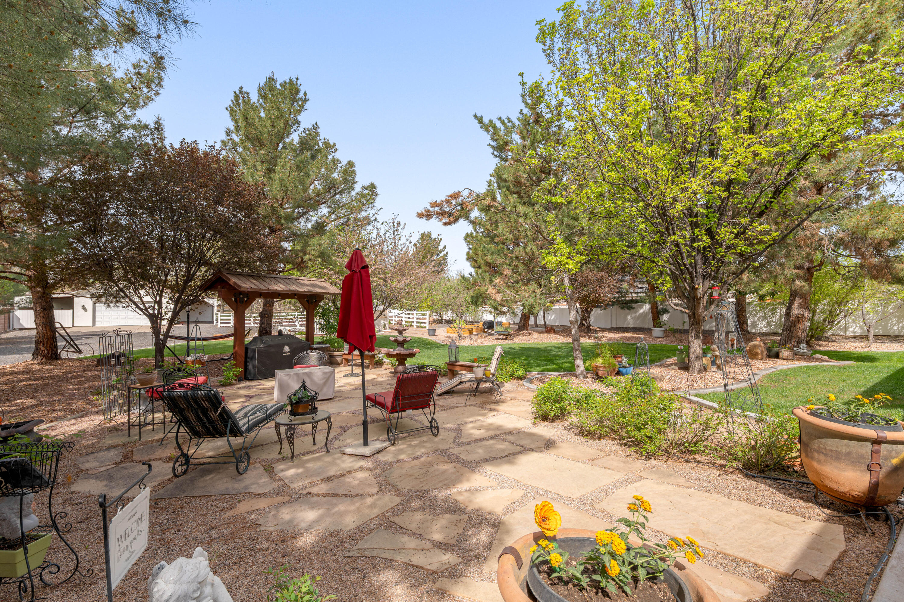 DIAMOND VALLEY ACRES - Residential