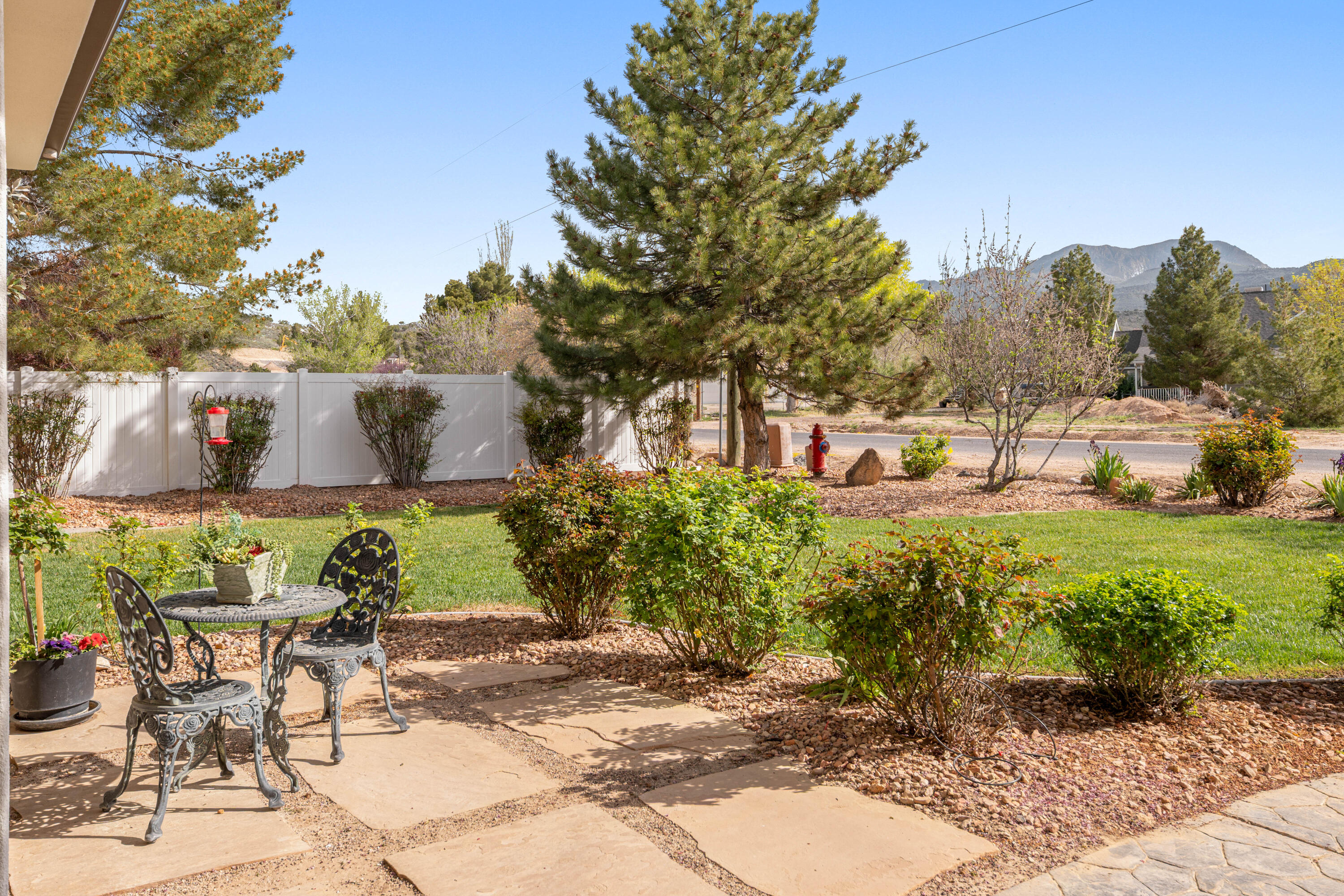 DIAMOND VALLEY ACRES - Residential