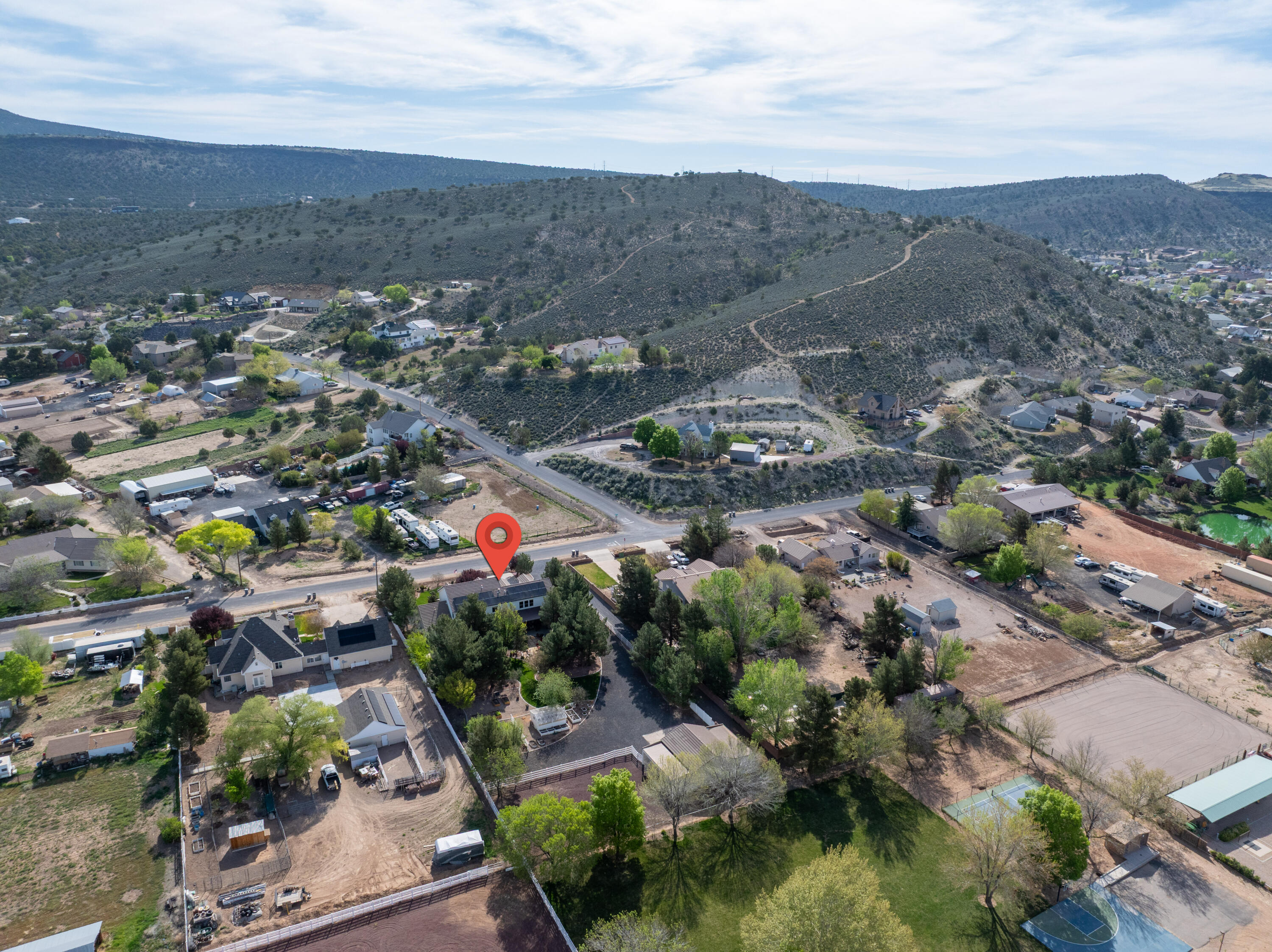 DIAMOND VALLEY ACRES - Residential