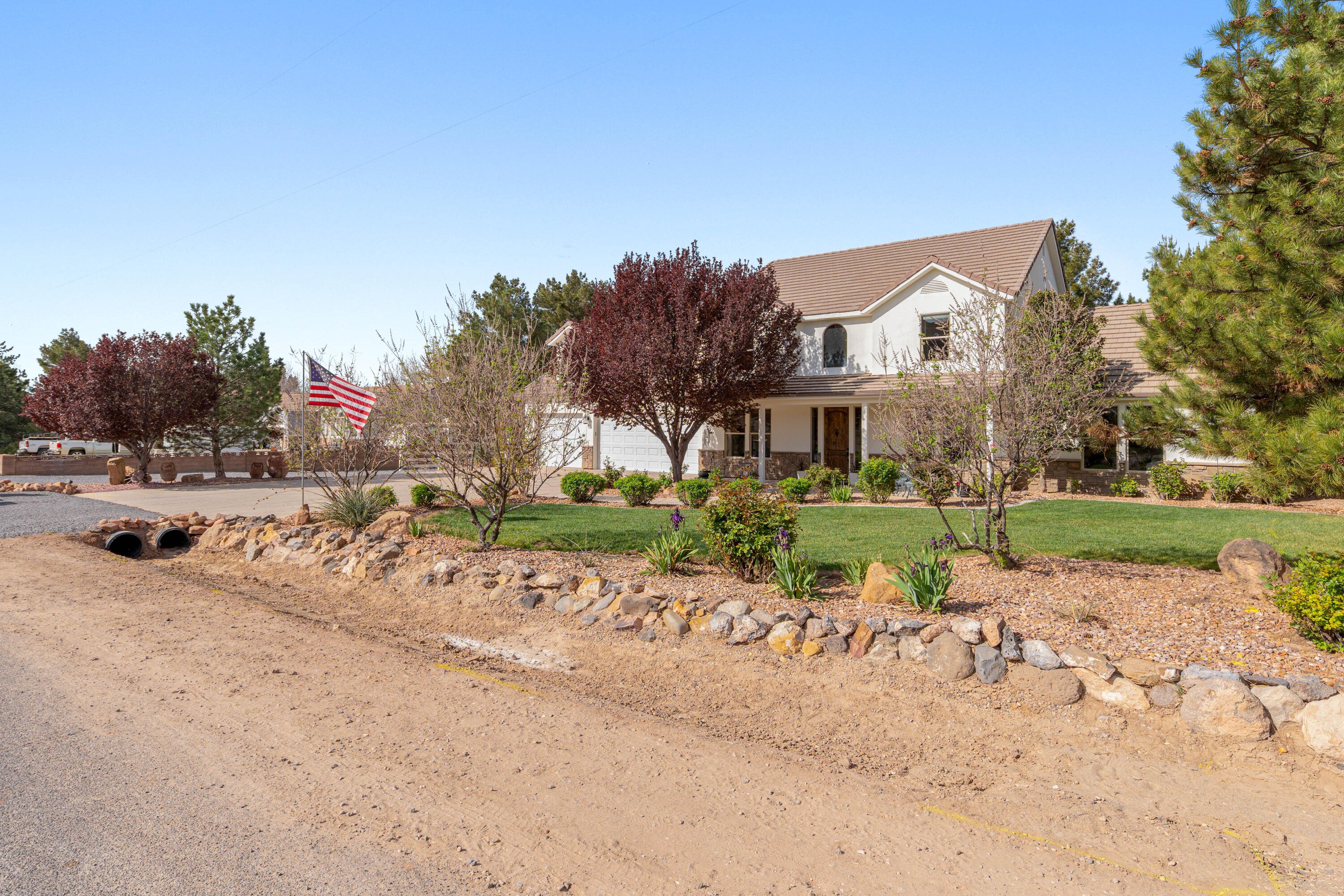 DIAMOND VALLEY ACRES - Residential