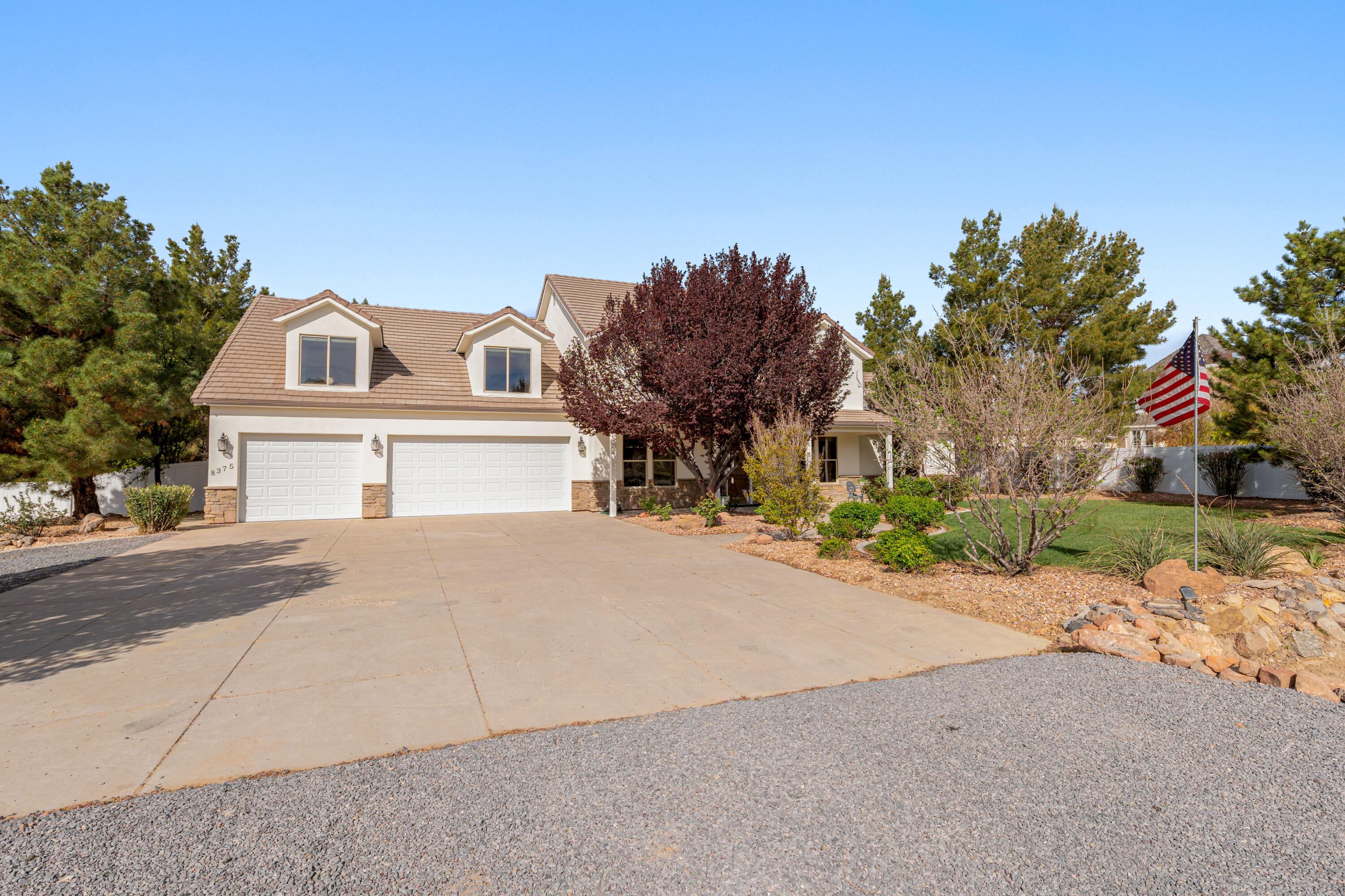 DIAMOND VALLEY ACRES - Residential