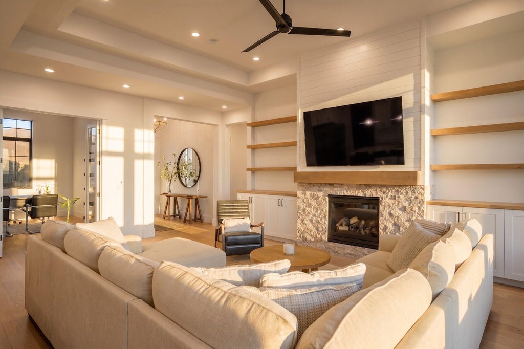 Photo of 793 W Scenario ST, Washington, UT 84780 (MLS # 26-274408)