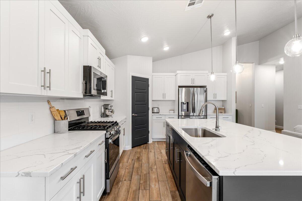 RED WATERS - Residential