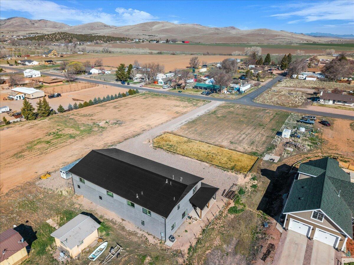 ENTERPRISE TOWNSITE - Residential