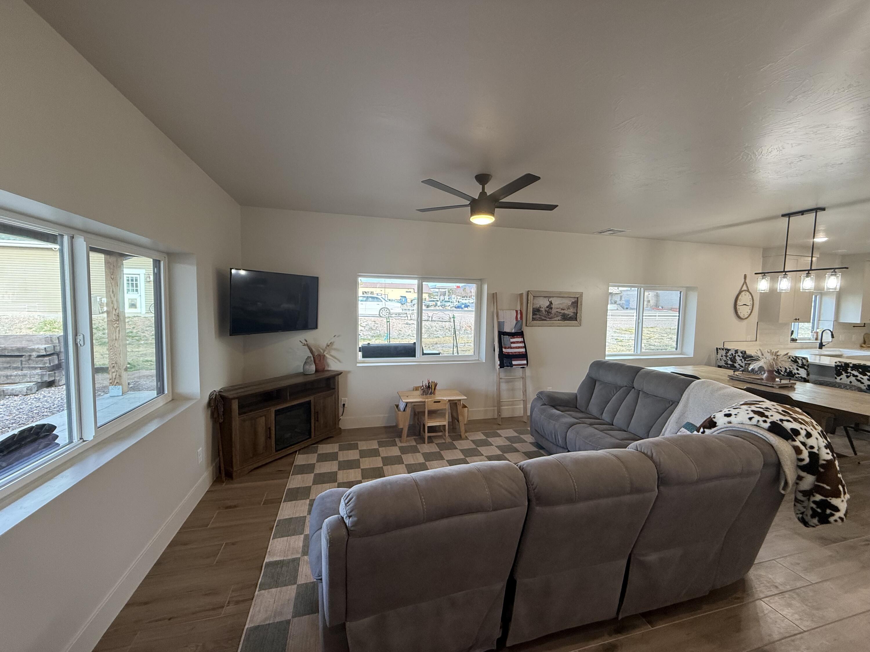 ENTERPRISE TOWNSITE - Residential