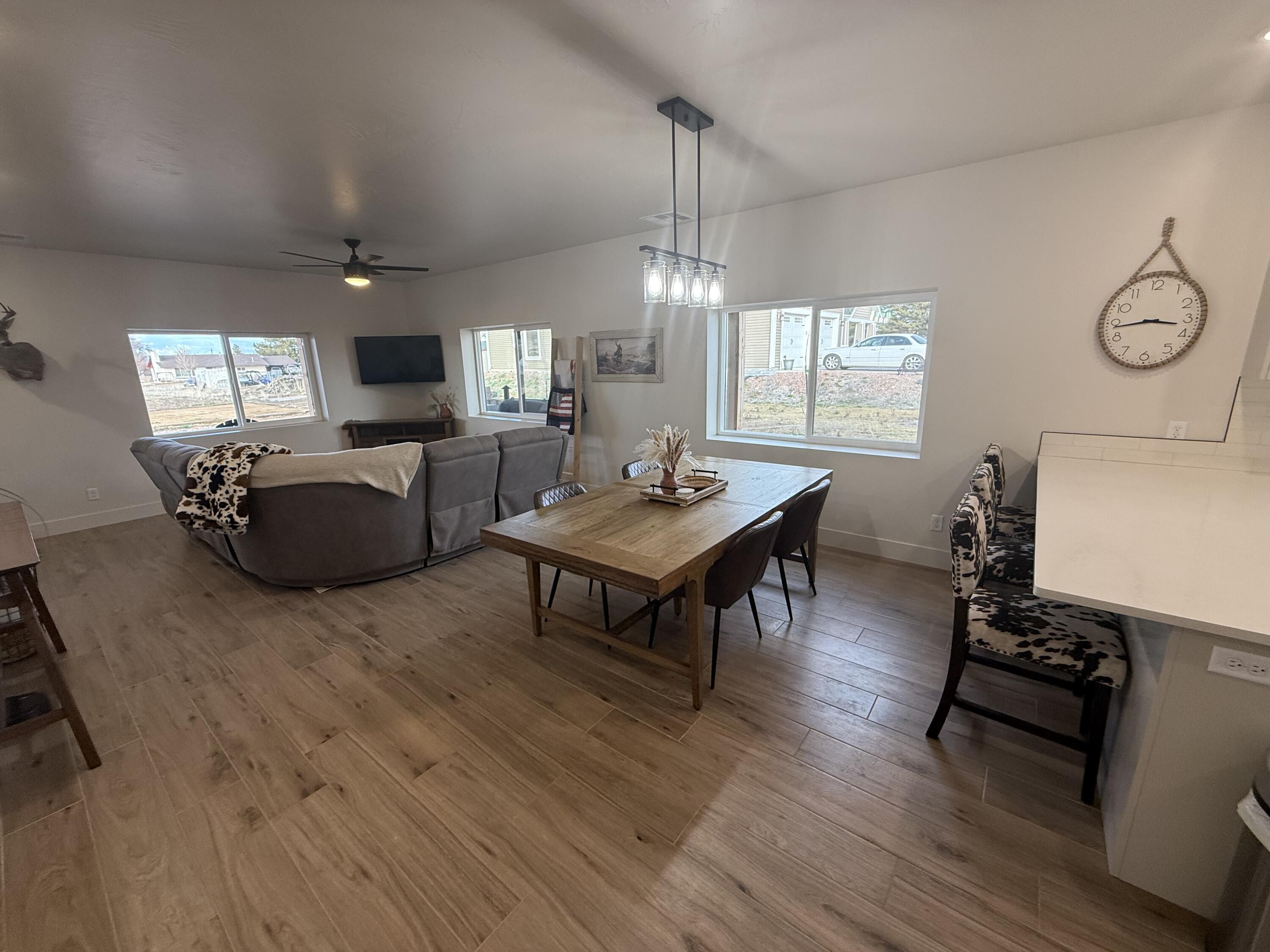 ENTERPRISE TOWNSITE - Residential