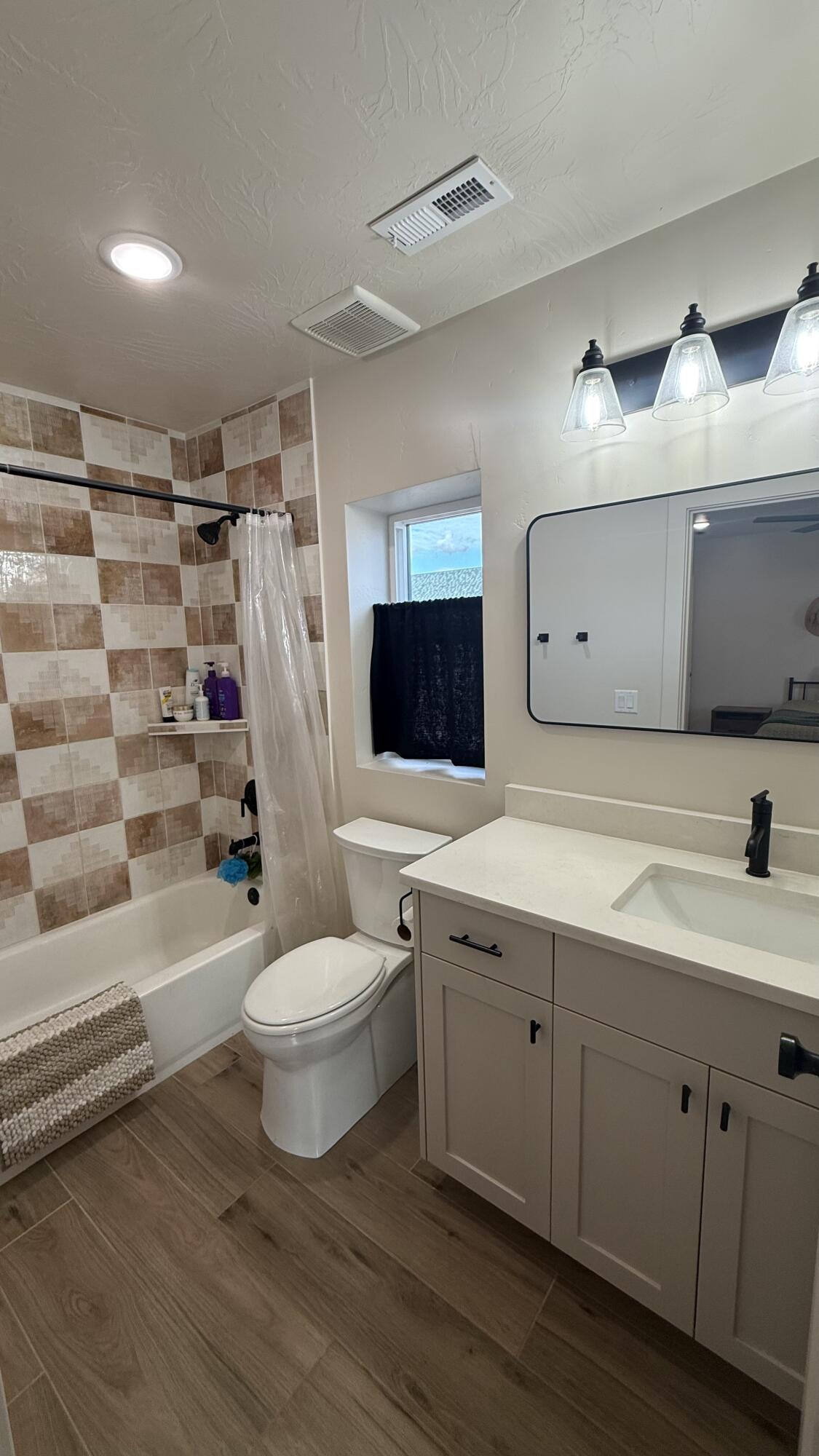 ENTERPRISE TOWNSITE - Residential