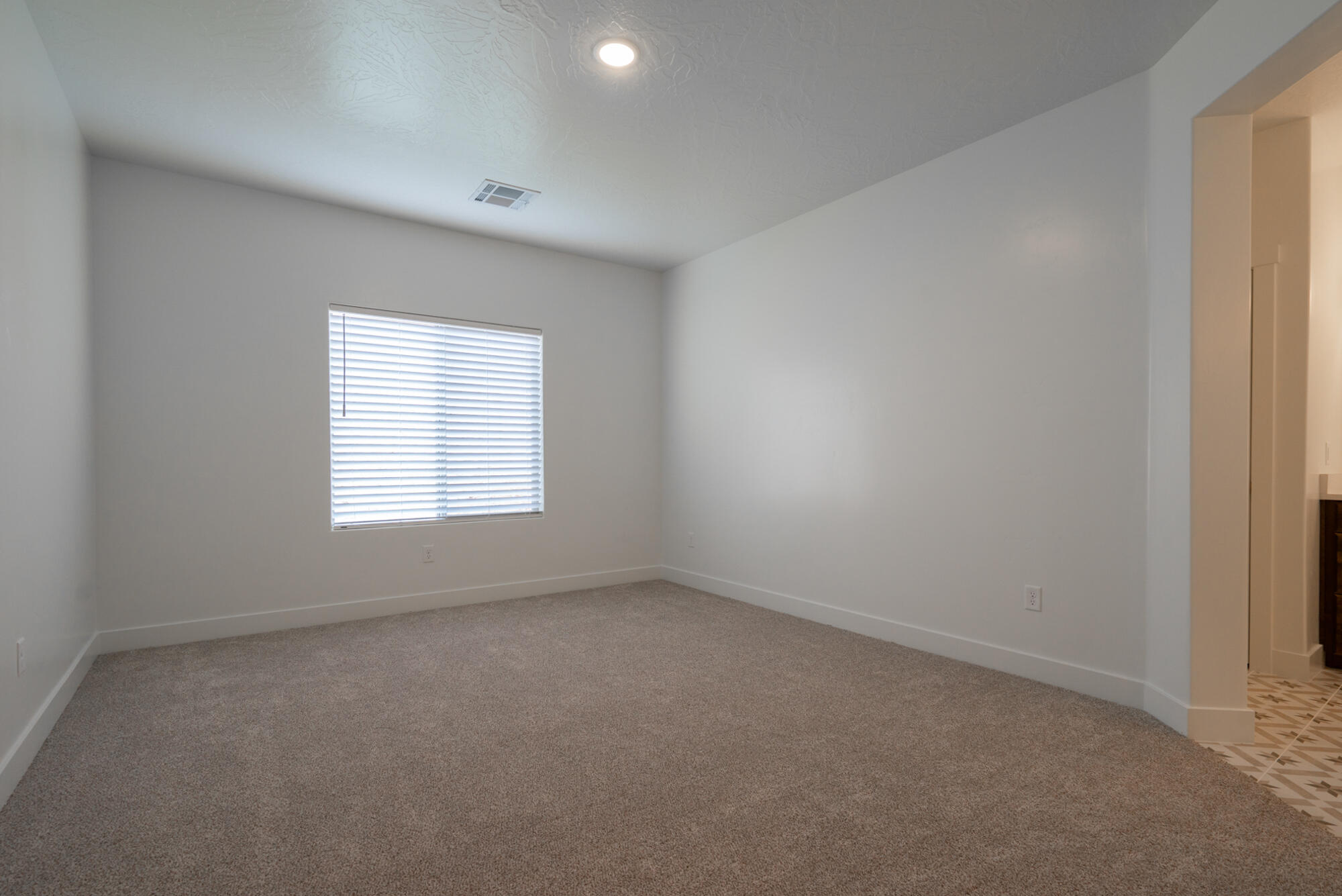 DESERT CROSSING - Residential