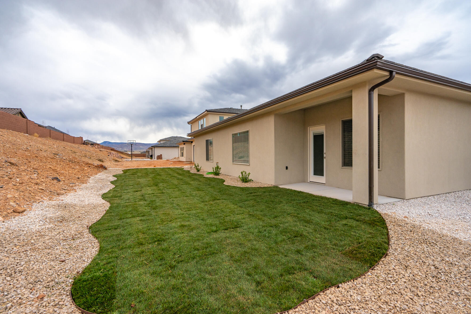 DESERT CROSSING - Residential
