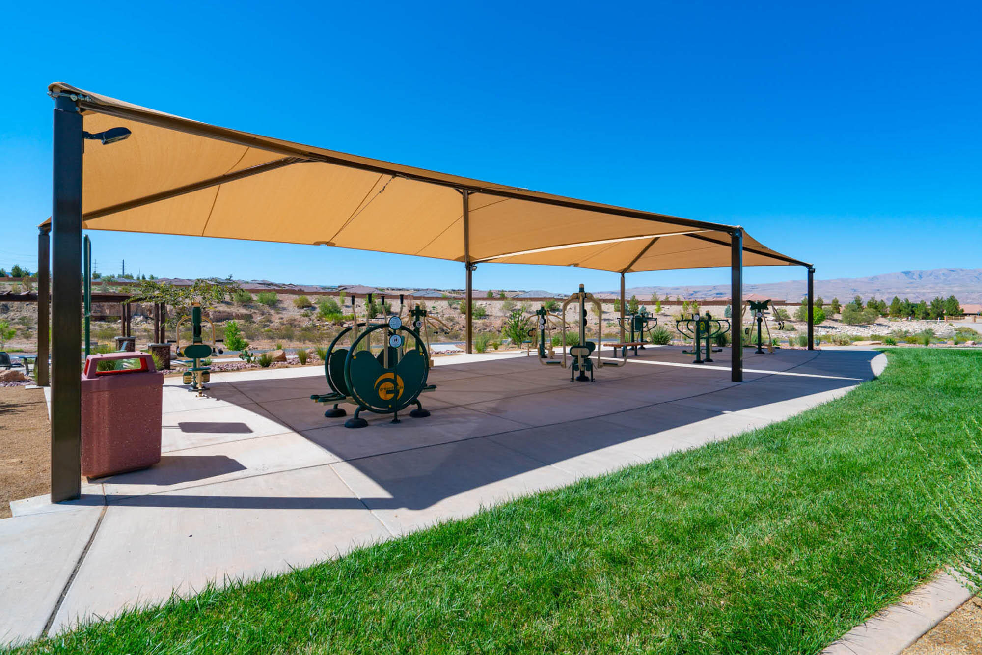 VILLAS AT SUN RIVER - Residential