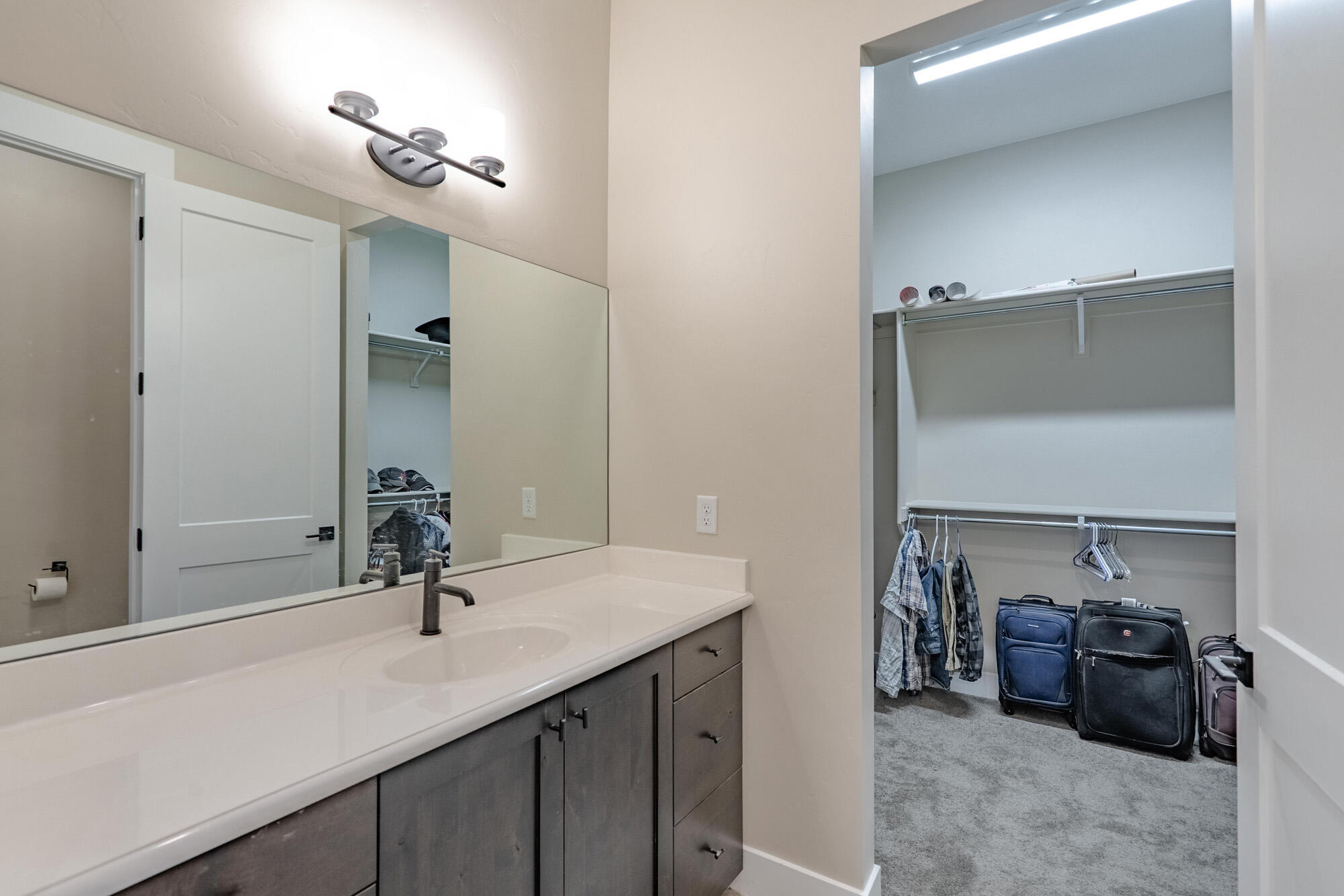 VILLAS AT SUN RIVER - Residential