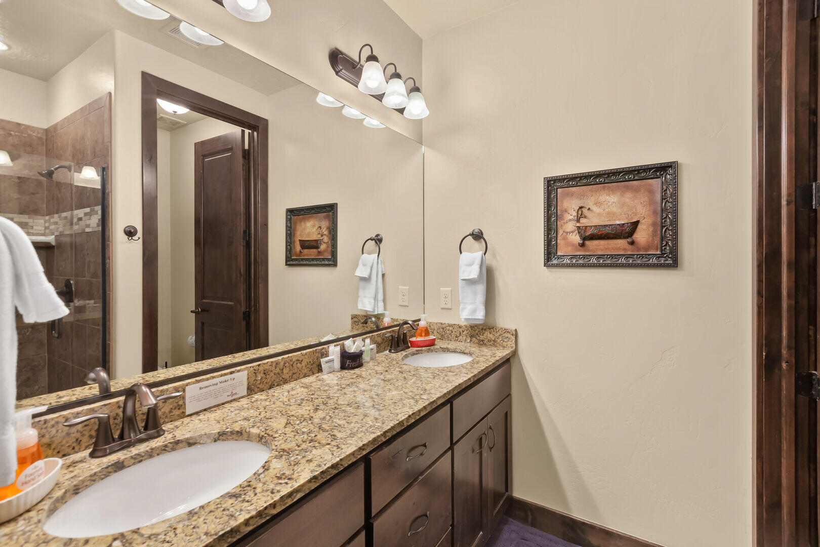 CORAL RIDGE TOWNHOMES - Residential