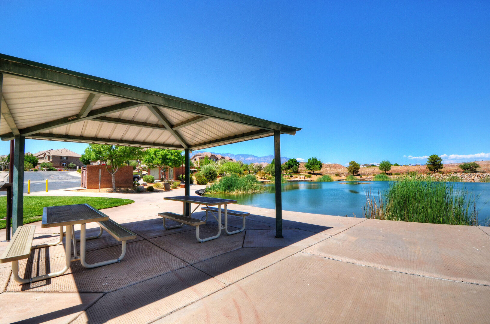 CORAL RIDGE TOWNHOMES - Residential