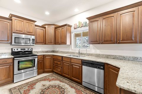 Tiny photo for 1499 W 725 S, Hurricane, UT 84737 (MLS # 26-271654)