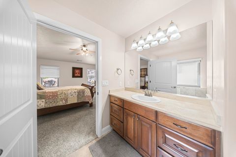 Tiny photo for 1499 W 725 S, Hurricane, UT 84737 (MLS # 26-271654)