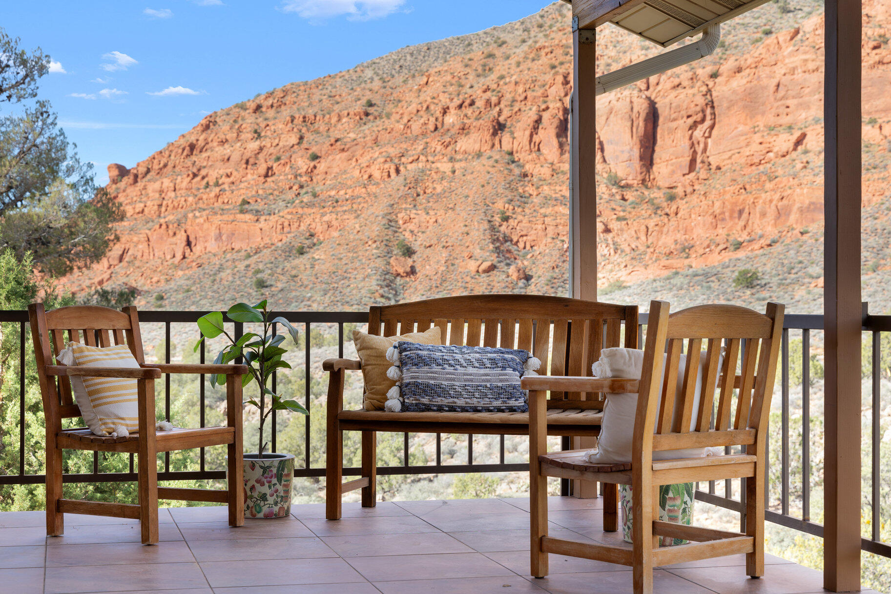 SILVER REEF ESTATES - Residential