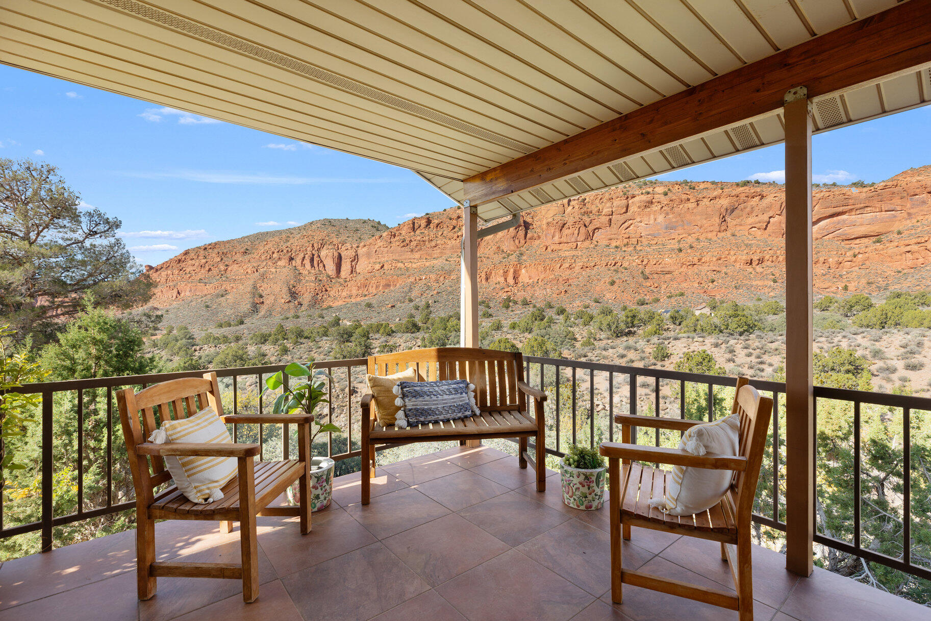 SILVER REEF ESTATES - Residential