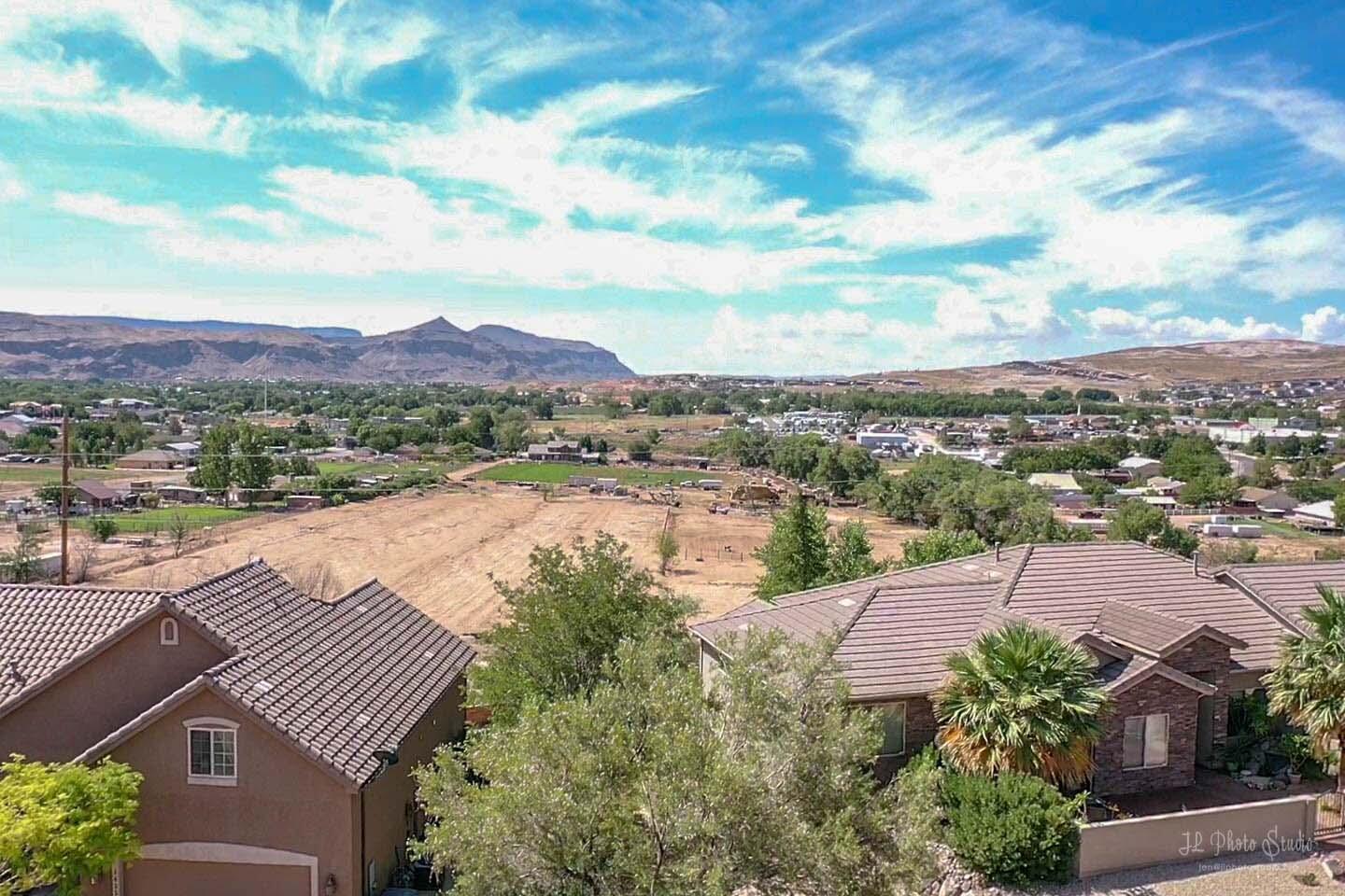 HURRICANE GARDEN HOMES - Land