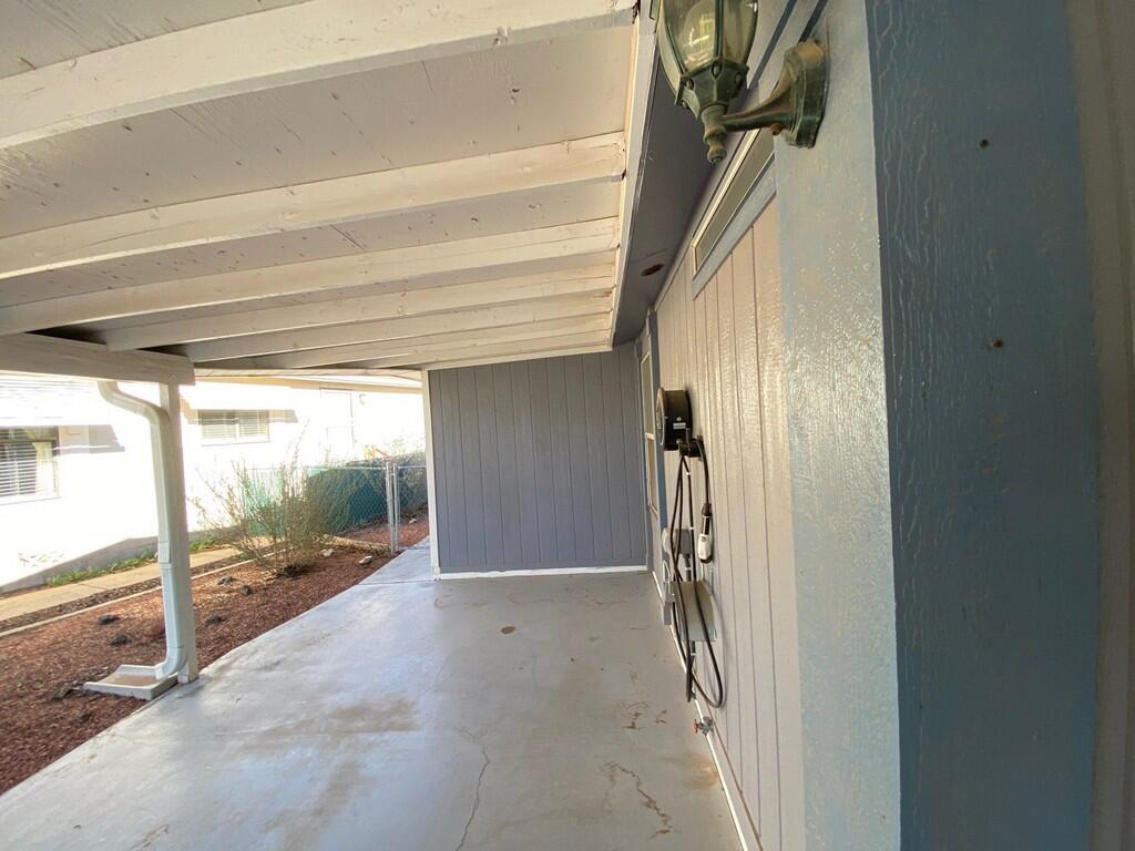 LAVA BLUFF MOBILE HOME PARK - Residential