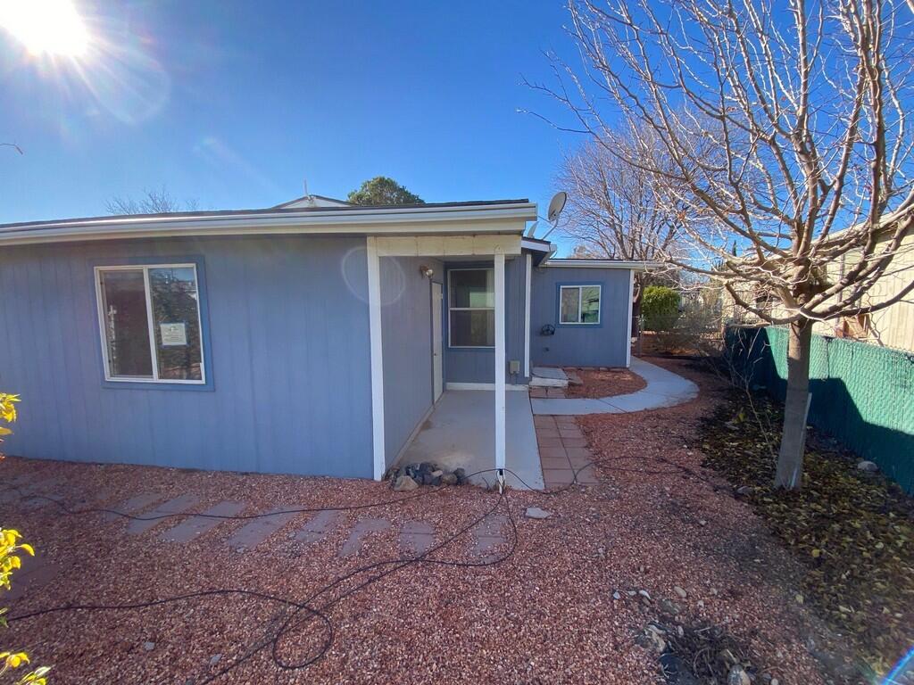 LAVA BLUFF MOBILE HOME PARK - Residential