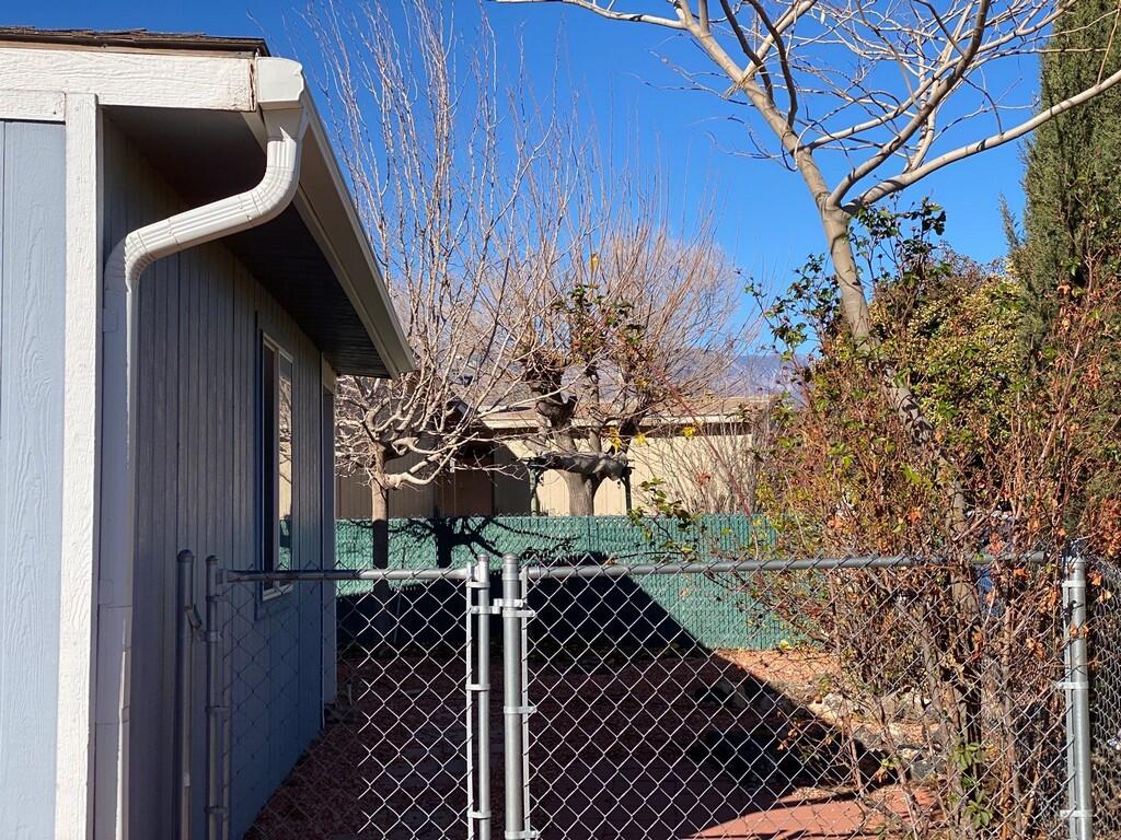 LAVA BLUFF MOBILE HOME PARK - Residential