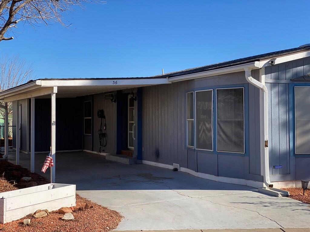 LAVA BLUFF MOBILE HOME PARK - Residential