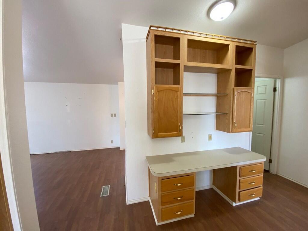 LAVA BLUFF MOBILE HOME PARK - Residential