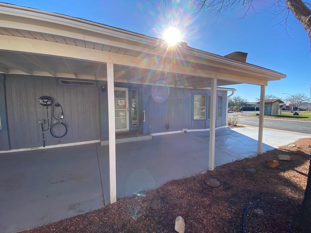 LAVA BLUFF MOBILE HOME PARK - Residential