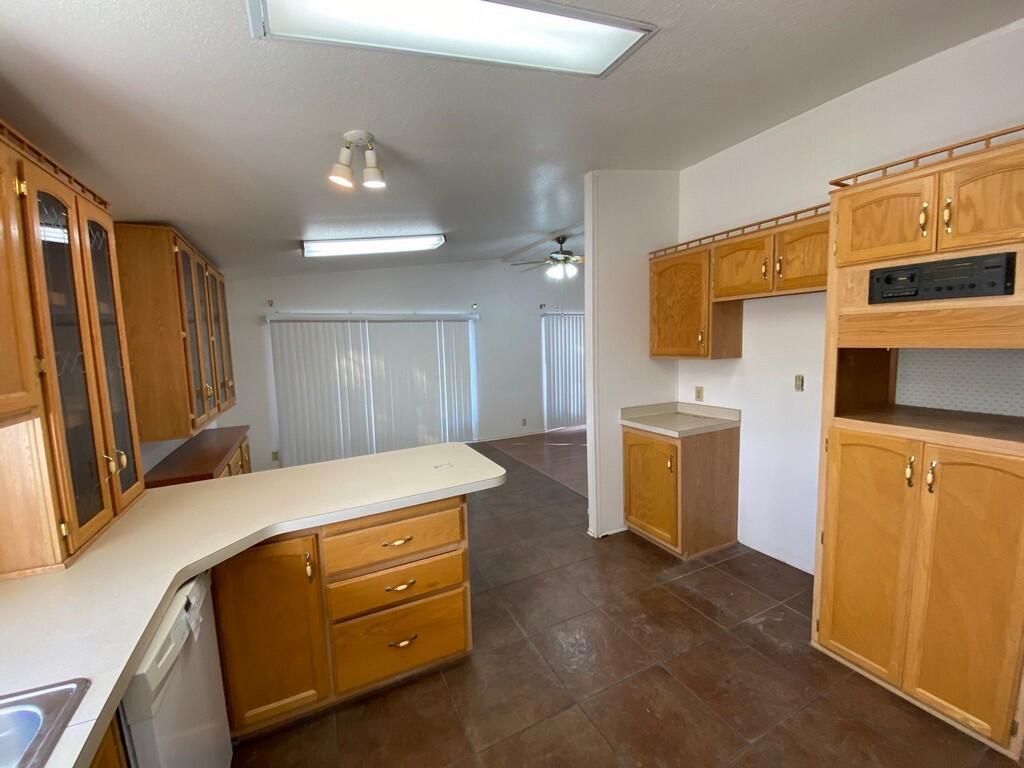 LAVA BLUFF MOBILE HOME PARK - Residential