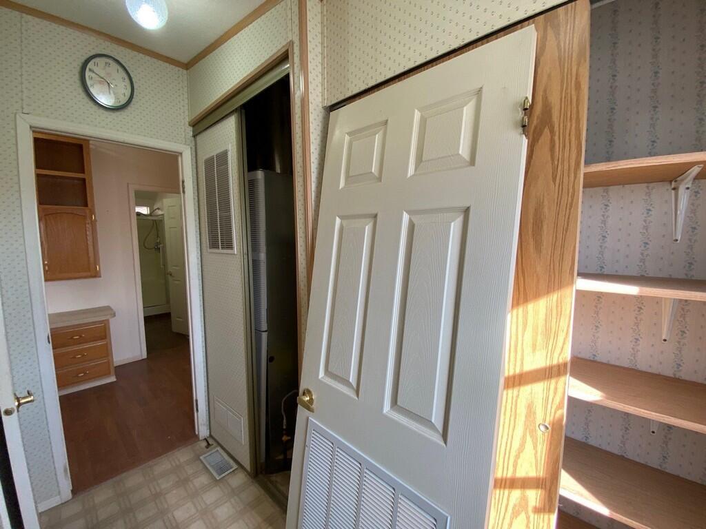 LAVA BLUFF MOBILE HOME PARK - Residential