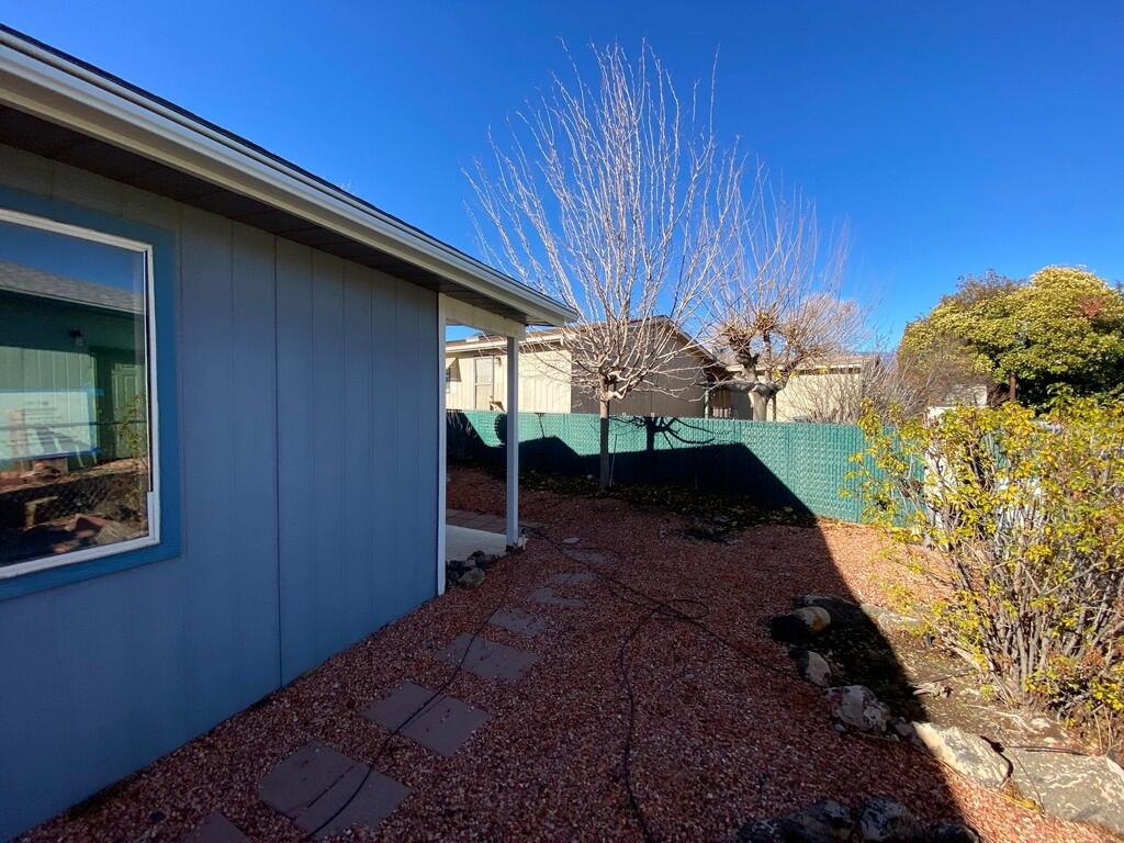 LAVA BLUFF MOBILE HOME PARK - Residential