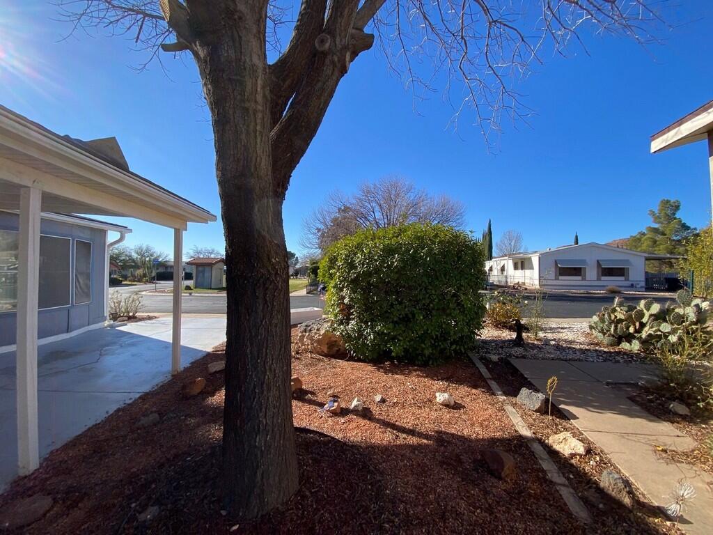 LAVA BLUFF MOBILE HOME PARK - Residential