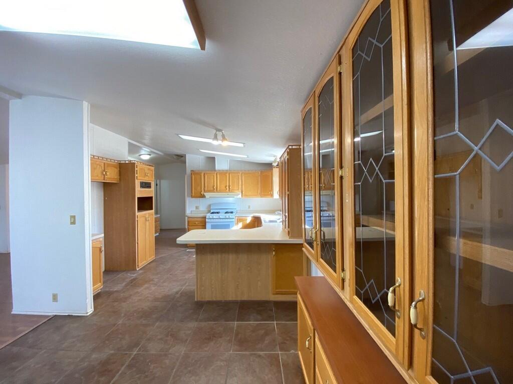 LAVA BLUFF MOBILE HOME PARK - Residential