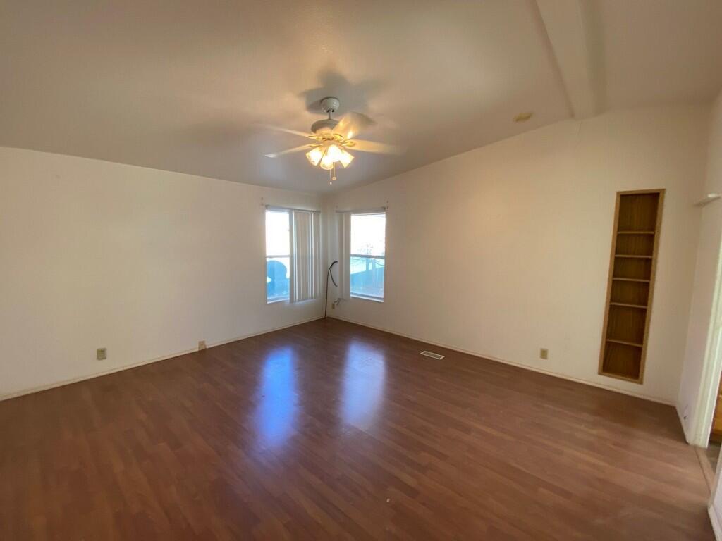 LAVA BLUFF MOBILE HOME PARK - Residential