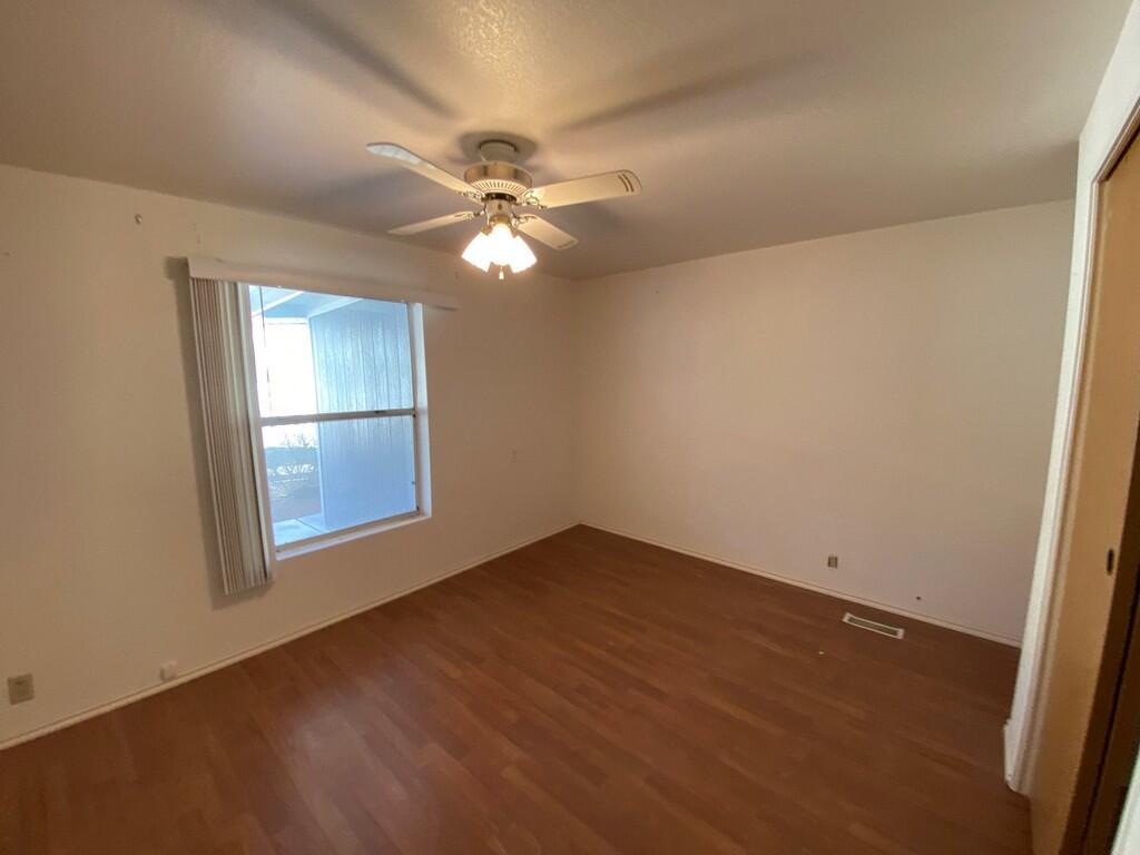 LAVA BLUFF MOBILE HOME PARK - Residential