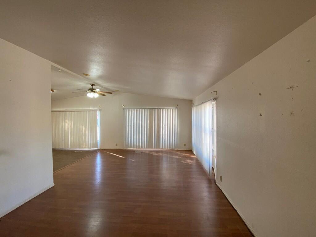 LAVA BLUFF MOBILE HOME PARK - Residential