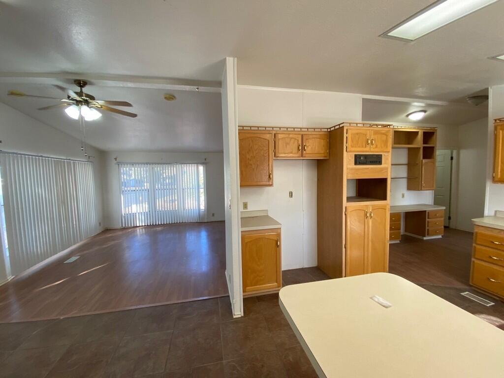 LAVA BLUFF MOBILE HOME PARK - Residential