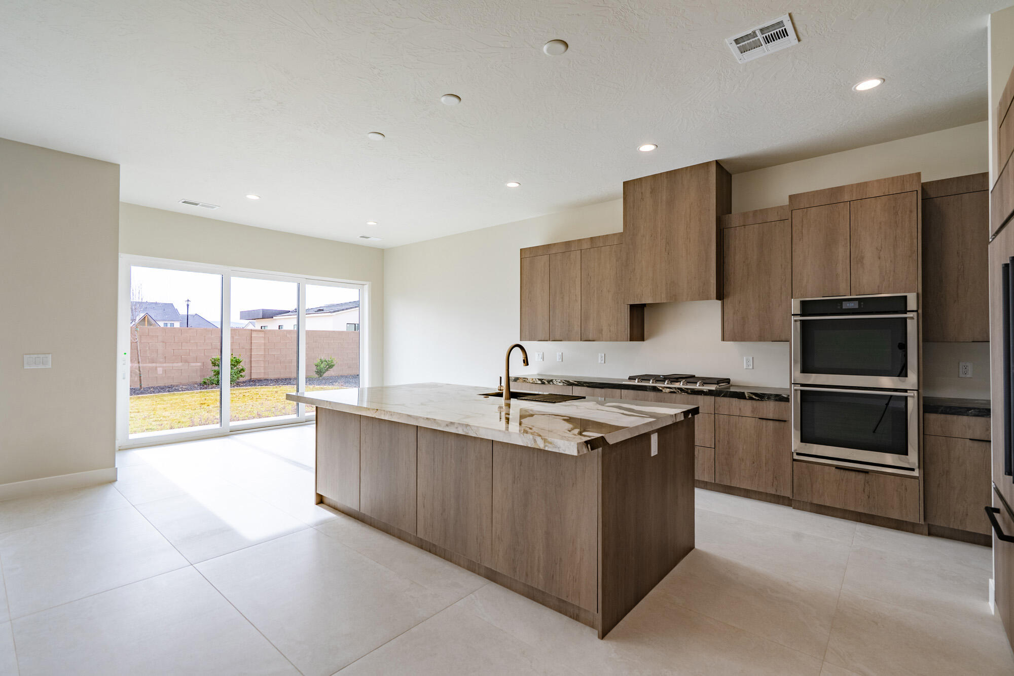 CRIMSON VISTAS - Residential