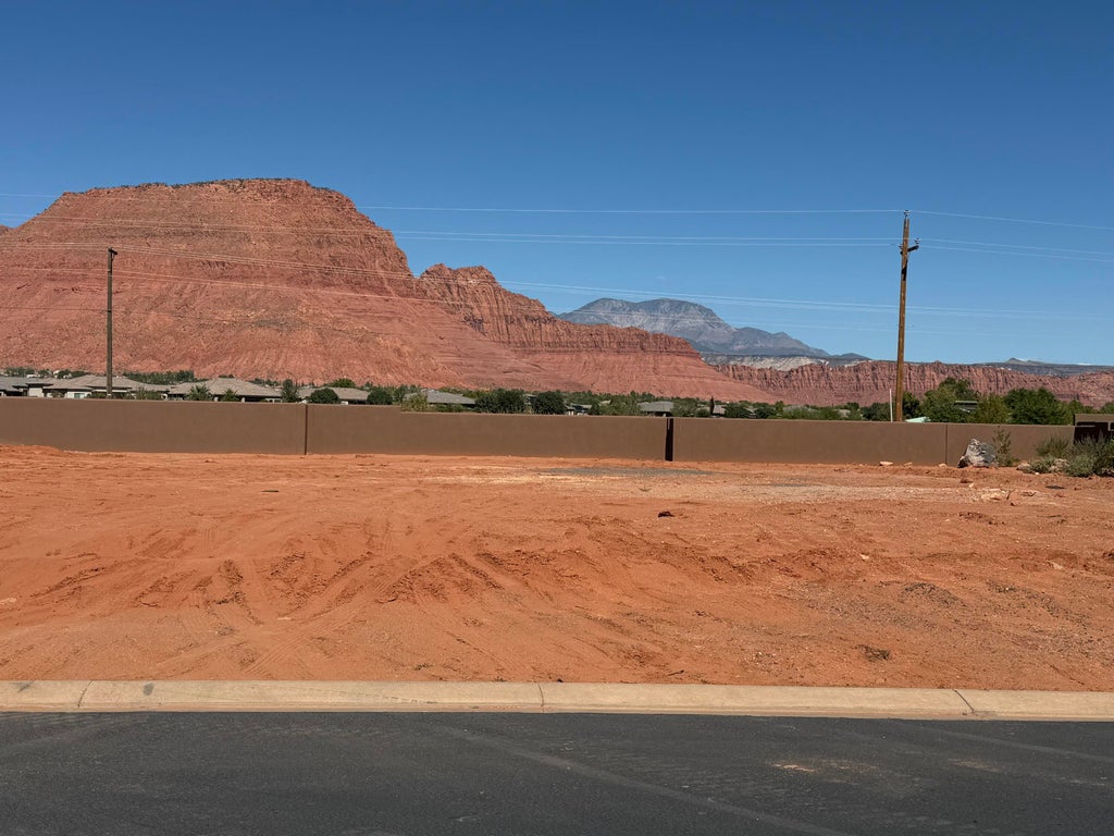 Photo of Wild Indigo Way 55 #55, Ivins, UT 84738 (MLS # 26-276793)