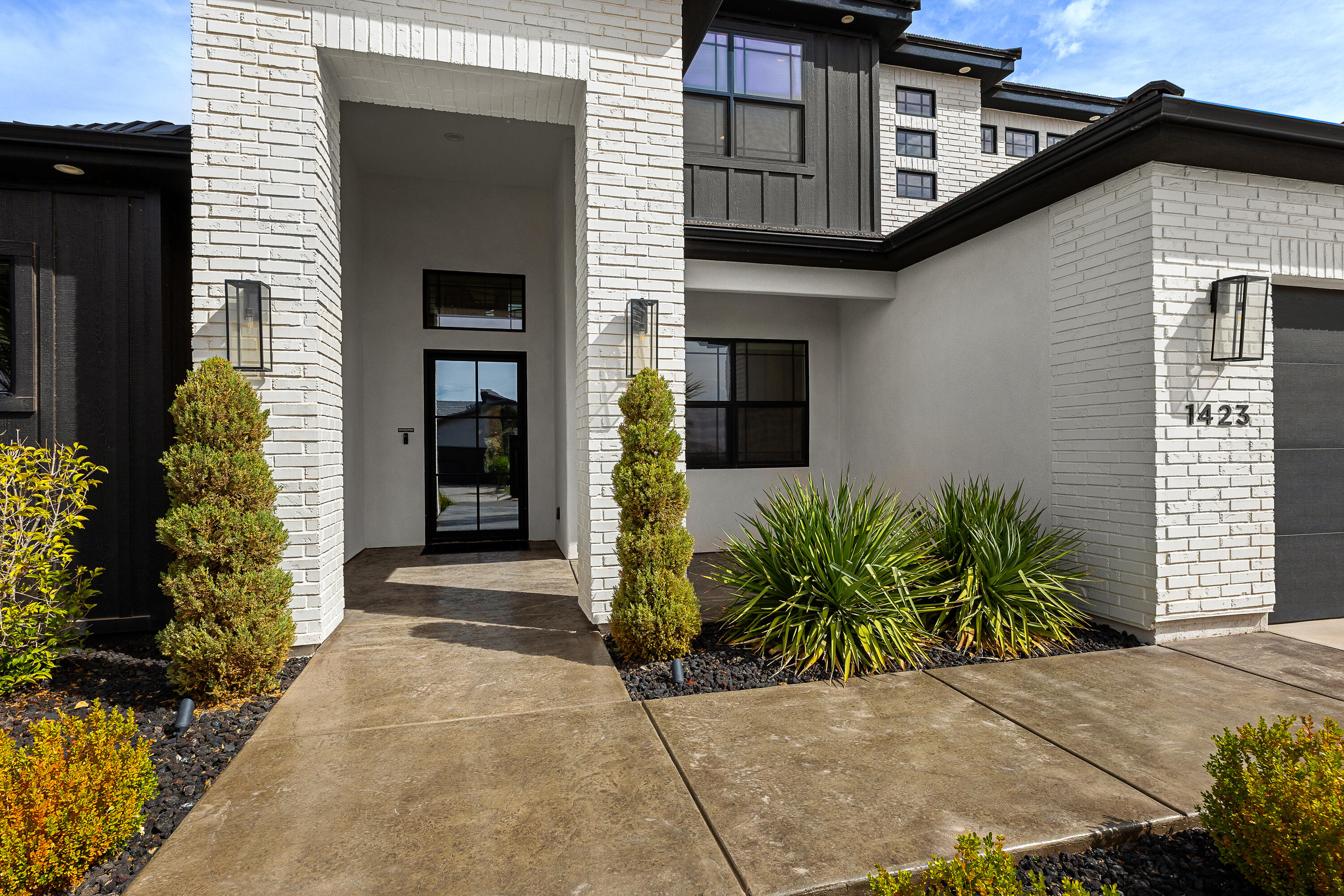 GRAND HEIGHTS - Residential