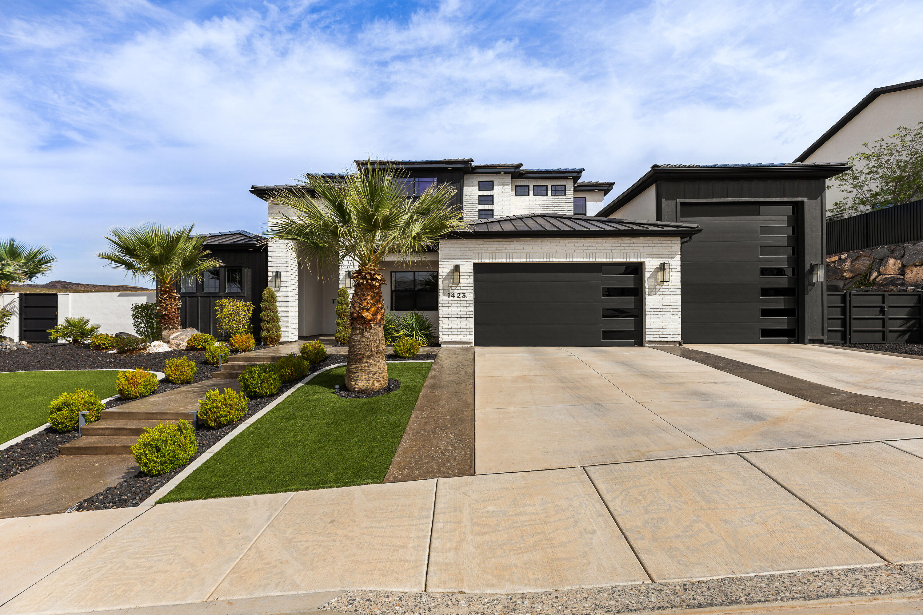 GRAND HEIGHTS - Residential