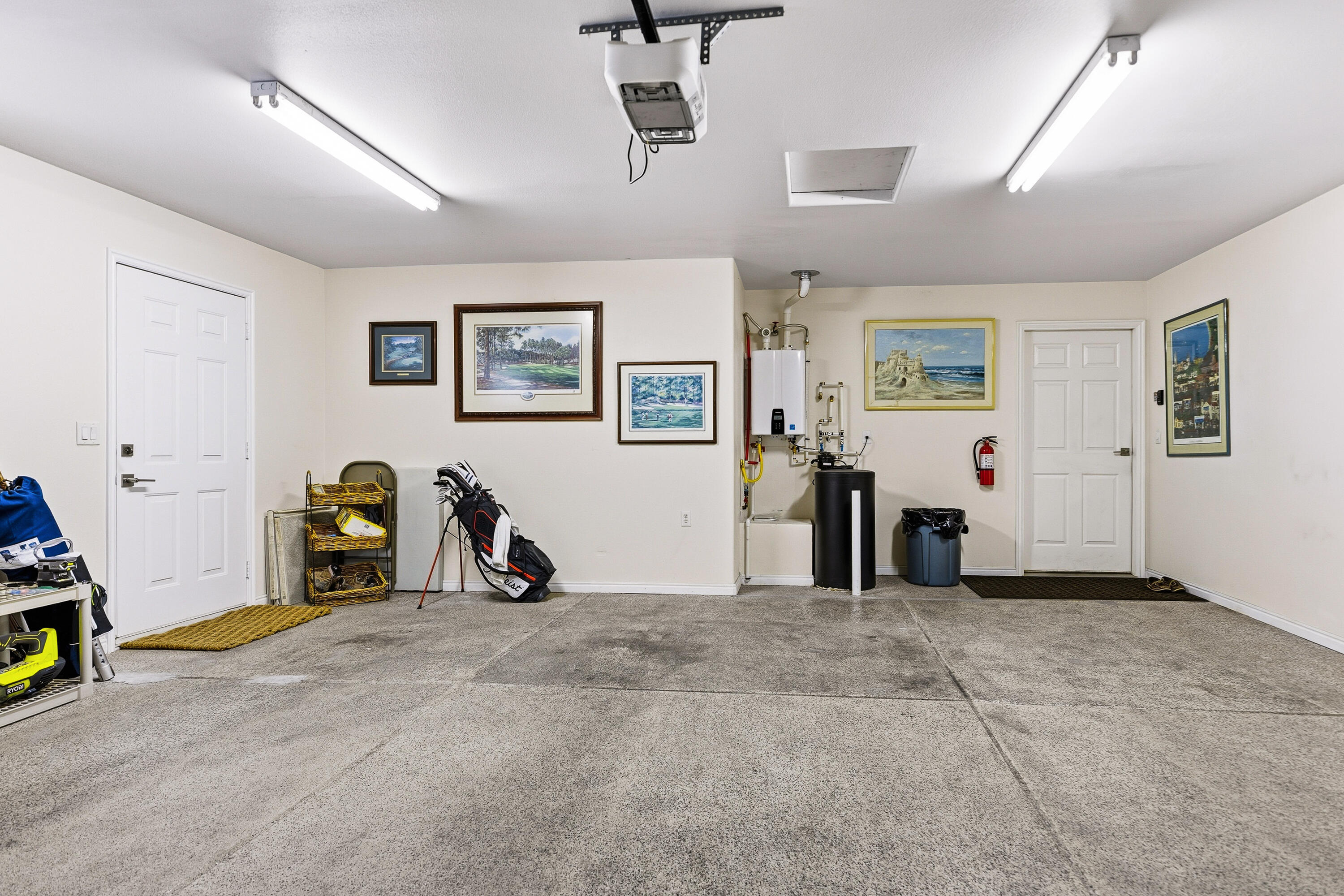 PARADISE COVE TOWNHOMES - Residential