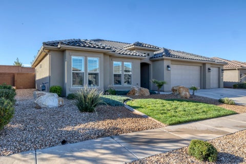 Photo of 4279 S Painted Finch DR, Saint George, UT 84770 (MLS # 26-277136)